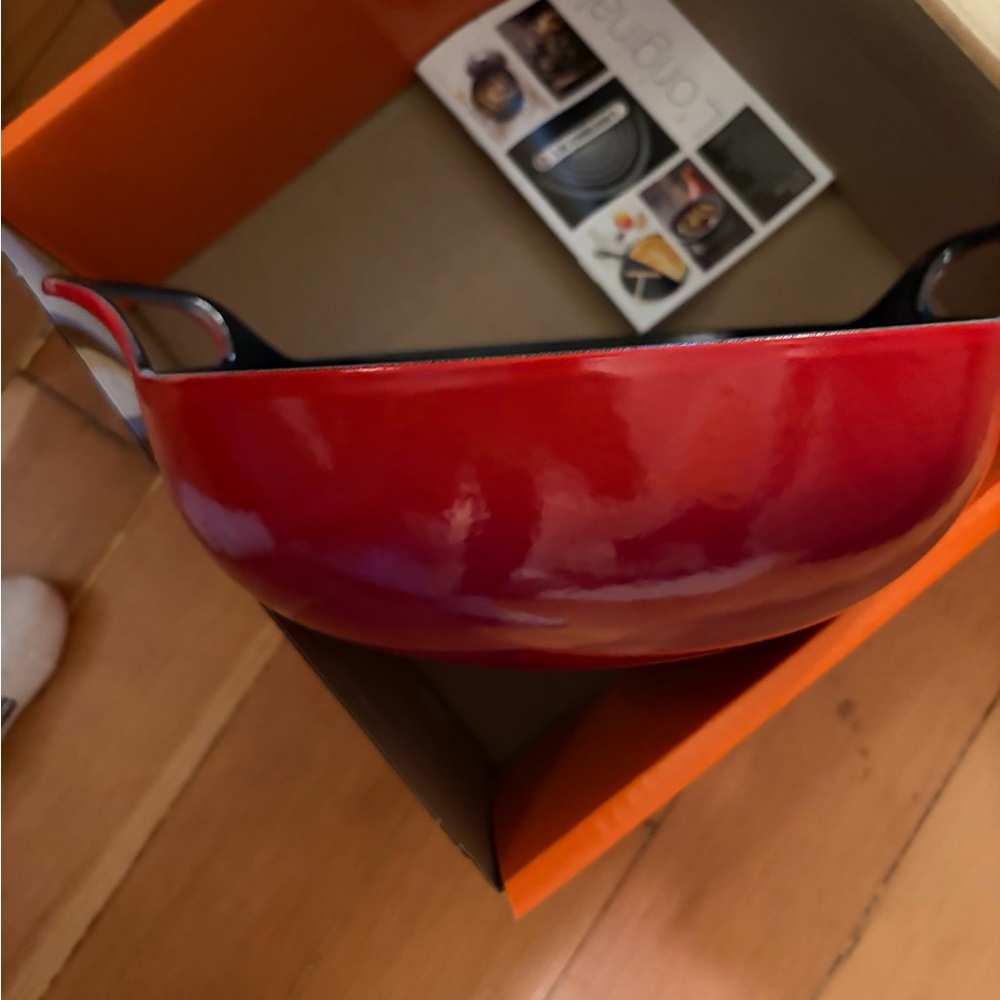 Le Creuset Enameled Cast Iron Round Balti Dish, 3-Qt.